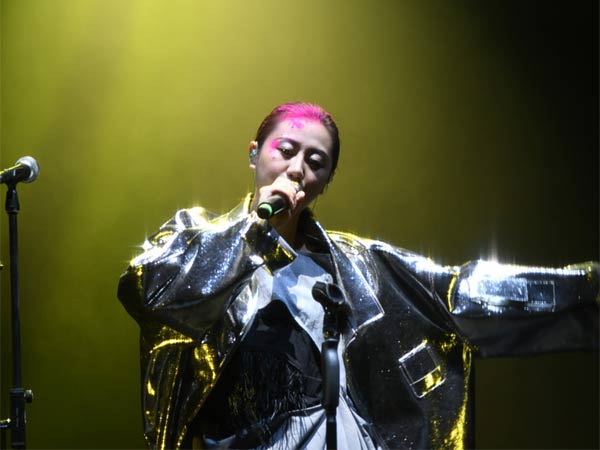 陈粒为什么叫粒哥、粒爷、女流氓、陈南西?(陈南西 陈粒)