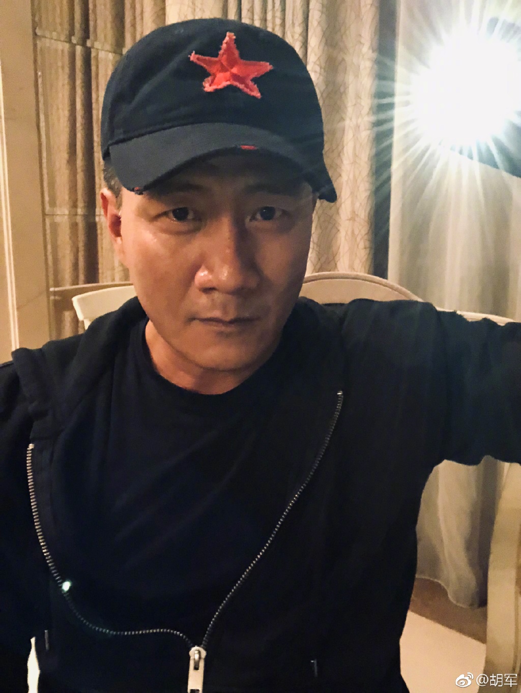 胡军为什么在香港很红(胡歌是香港人吗)