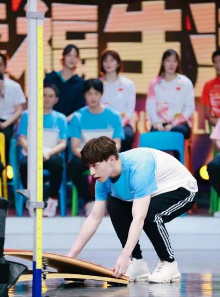 金大川以前是跳高运动员吗(金大川是什么运动员)