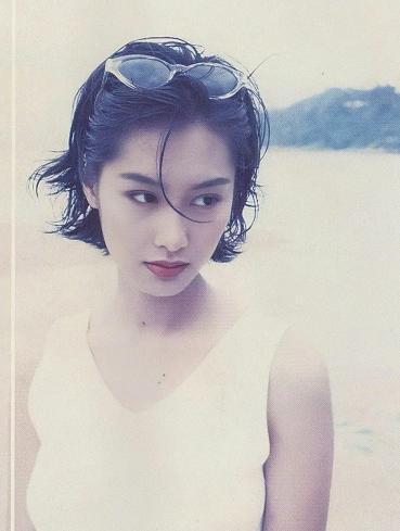 80年代香港女星，香港最美的女明(80年代香港最美女明星排名)
