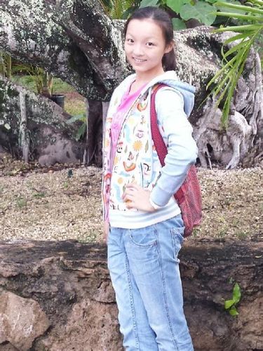 孔莹资料，孔莹长大后的图片(孔莹个人资料照片)