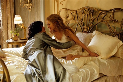 米歇尔菲佛性感照片(演员米歇尔菲佛图片)