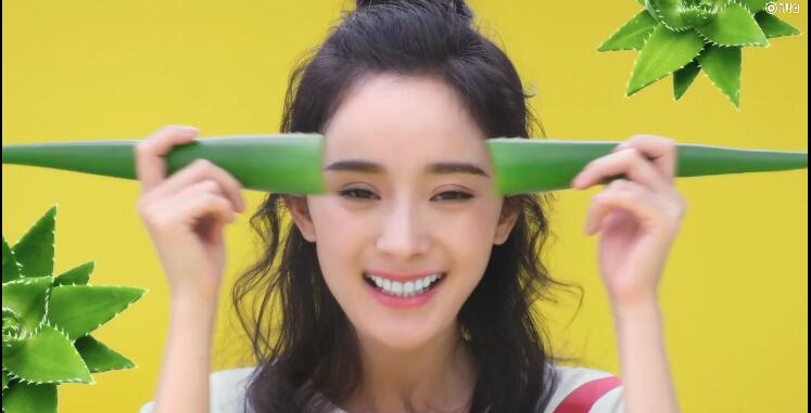 杨幂下牙只有6颗一笑没有后槽牙真假?是为 杨幂下牙只有6颗一笑没有后槽牙真假?是为