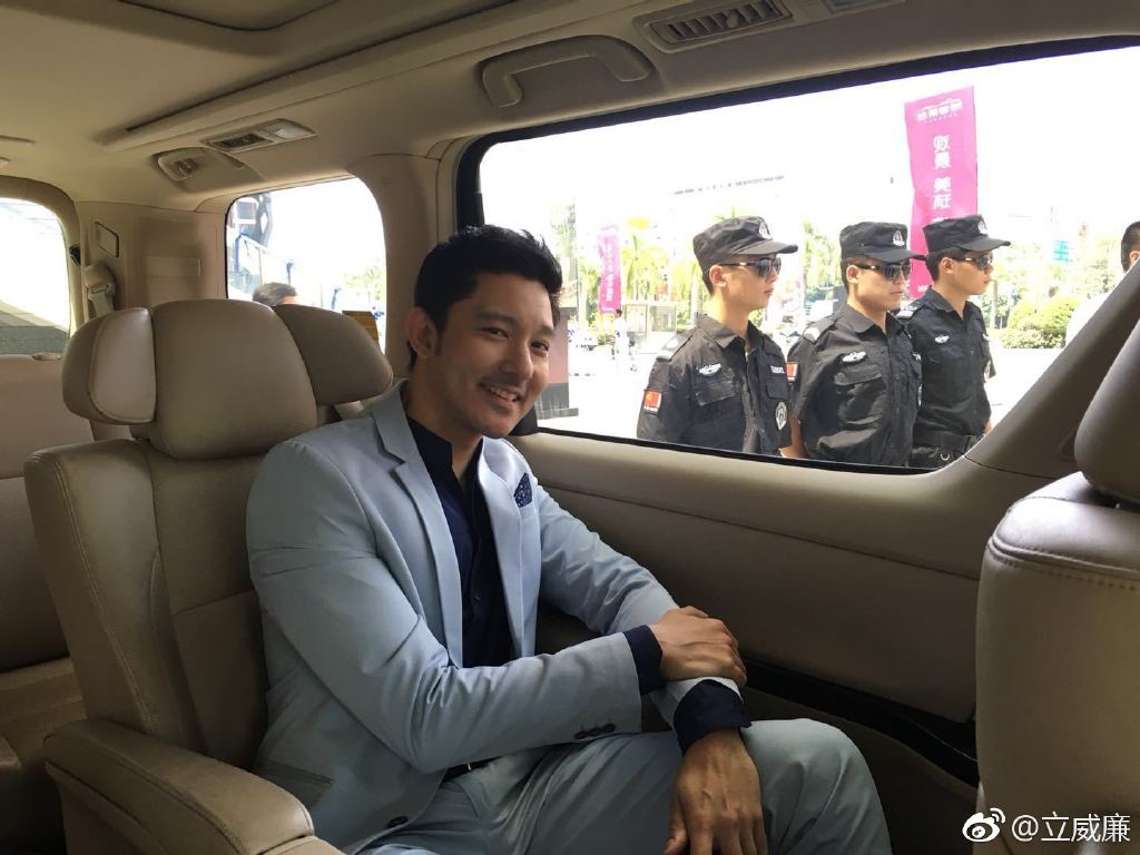 立威廉和刘恺威的长相对比图(刘恺威对比照) 立威廉和刘恺威的长相对比图(刘恺威对比照)