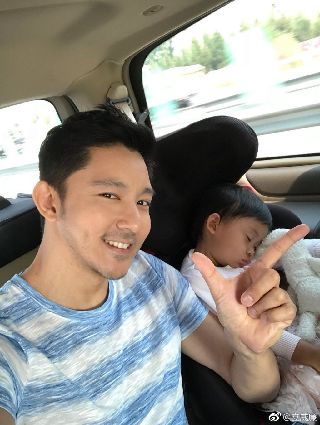 立威廉和刘恺威的长相对比图(刘恺威对比照)