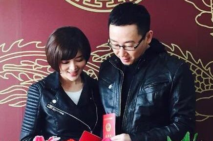 鄢颇现任老婆蝴蝶照片(鄢颇现状任妻子) 鄢颇现任老婆蝴蝶照片(鄢颇现状任妻子)