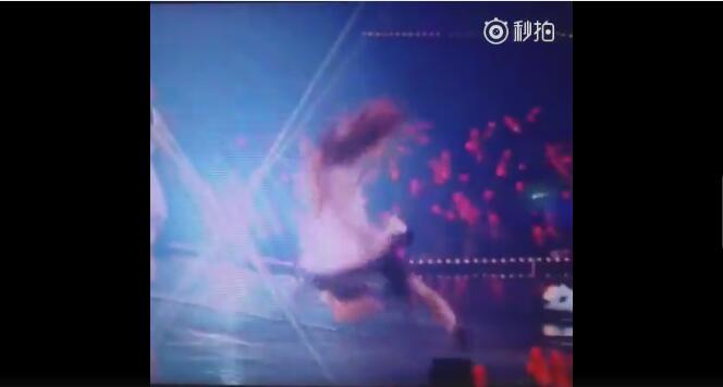 iKon金振焕夜店事件真相