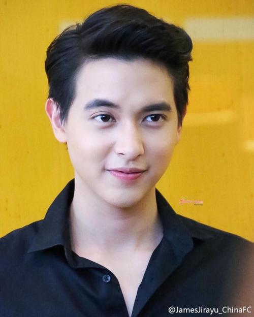 泰国男明星排行榜，2021泰国一(泰国女明星排行榜2021)