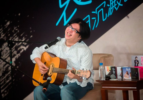 袁惟仁为什么离婚还欠债了？王菲那英袁惟仁