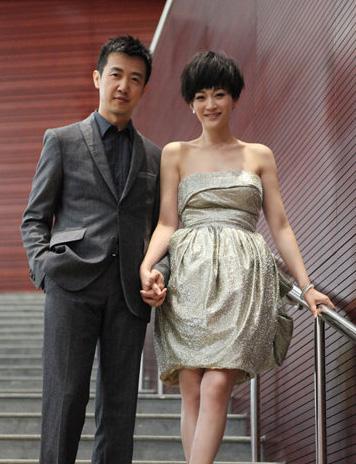 鄢颇现任老婆蝴蝶照片(鄢颇现状任妻子) 鄢颇现任老婆蝴蝶照片(鄢颇现状任妻子)