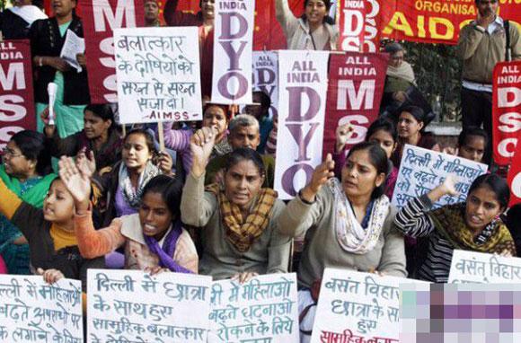 印度女星遭轮奸，19岁rappe