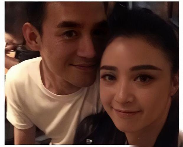 蒋欣王凯宣布结婚，胡歌宣布正式迎(蒋欣王凯要结婚了吗)