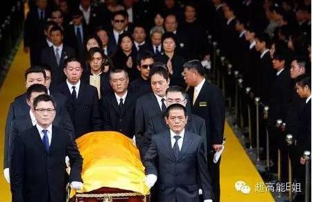 陈楚河为什么放弃继承遗产？陈楚河父亲葬礼(陈楚河放弃继承遗产是怕什么)