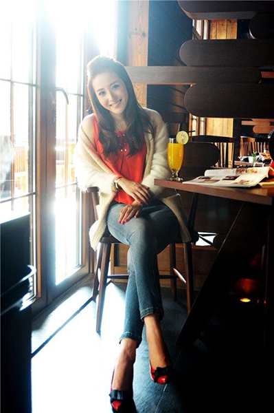 王传君的老婆刘倩资料照片(刘君倩是谁)