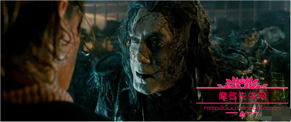 奥兰多布鲁姆为什么不留长发？奥兰多出柜是(奥兰多布鲁姆发福)