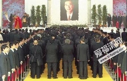 陈楚河为什么放弃继承遗产？陈楚河父亲葬礼(陈楚河放弃继承遗产是怕什么)