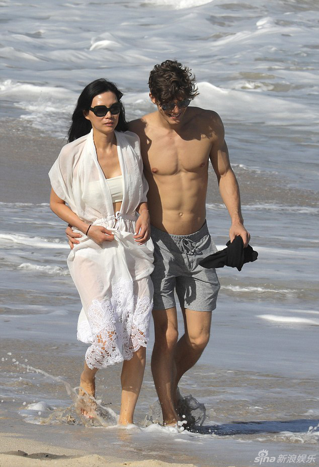 加勒比海盗杰克船长的父亲是谁？杰克船长为(加勒比海盗杰克船长爸爸是谁)