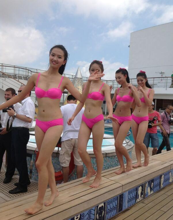 许龄月穿比基尼的照片身材超好