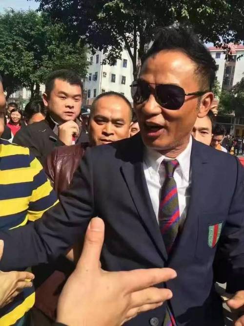 任达华八卦，任达华是怎么成名的(任达华背后)