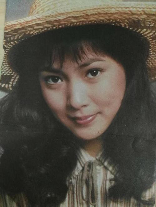 演员沈丹萍，英达采访沈丹萍一家视(演员沈丹萍近照)