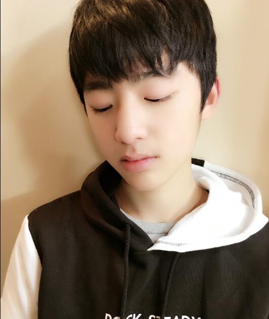 刘志宏和tfboys有什么关系(tfboys第四个人是刘志宏吗) 刘志宏和tfboys有什么关系(tfboys第四个人是刘志宏吗)