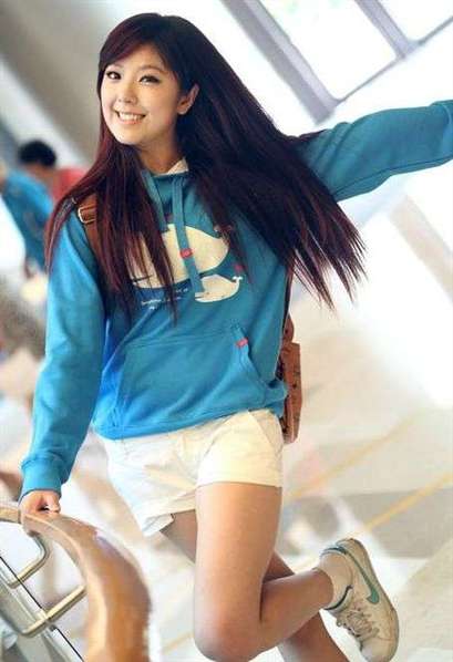 赵奕欢素颜真丑照片(赵奕欢身材照片)