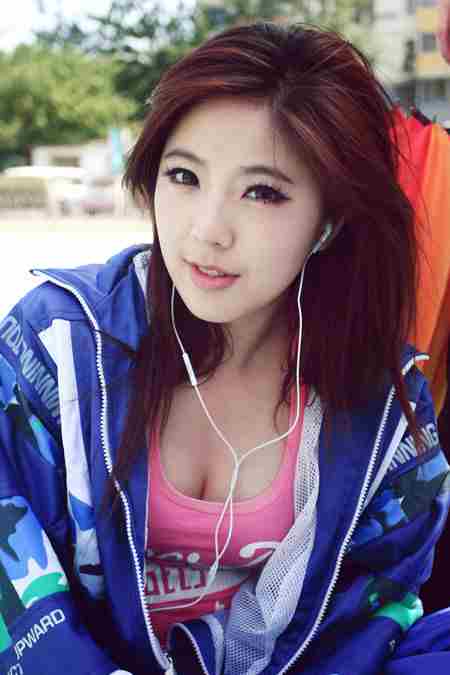 赵奕欢素颜真丑照片(赵奕欢身材照片)