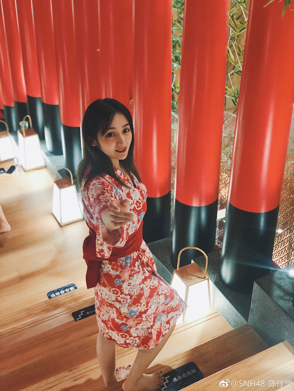 陈佳莹没有入圈还在上班吗(陈佳莹退团了吗)