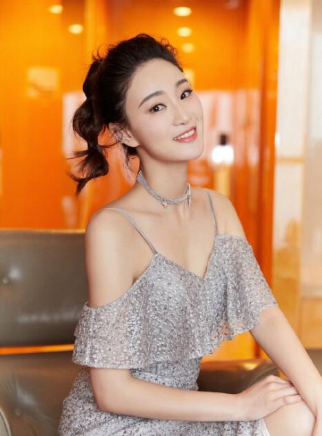 侯梦莎上天天向上是哪一期？侯梦莎整容了吗