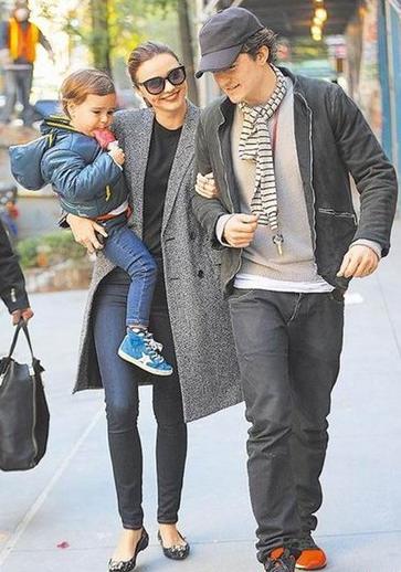 米兰达可儿孕肚显怀(米兰达可儿生了几胎了) 米兰达可儿孕肚显怀(米兰达可儿生了几胎了)