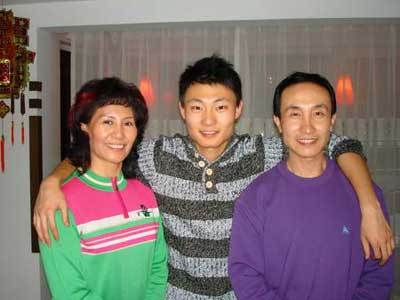 巩汉林老婆，明星死亡大全(巩汉林老婆是哪里人)