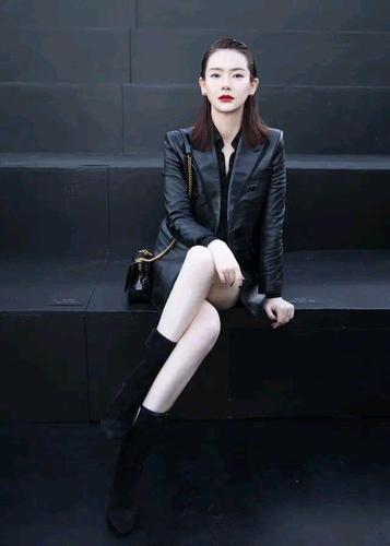 戚薇的图片,戚薇照片霸气十足(戚薇照片大全高清图片)