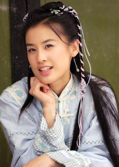 黄圣依是黄金荣后代吗？黄金荣算是好人还是