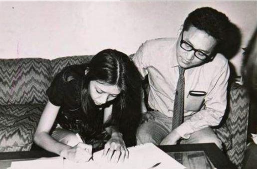 胡茵梦女儿胡洁生现状如何？胡洁生的爸爸是