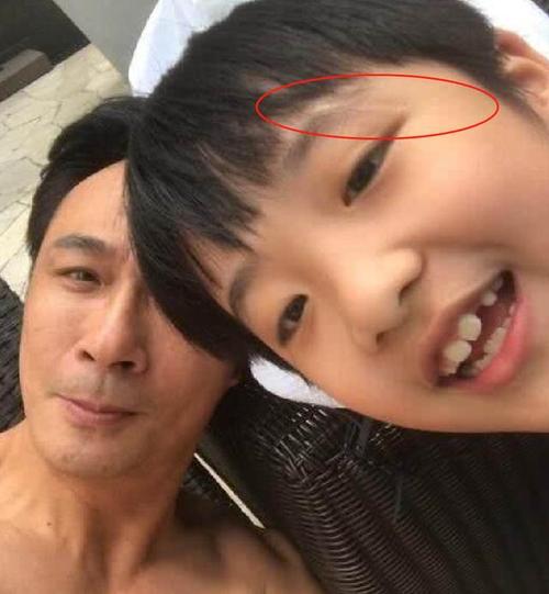 吴镇宇儿子,吴费曼(吴镇宇儿子费曼现在瘦下来了吗)