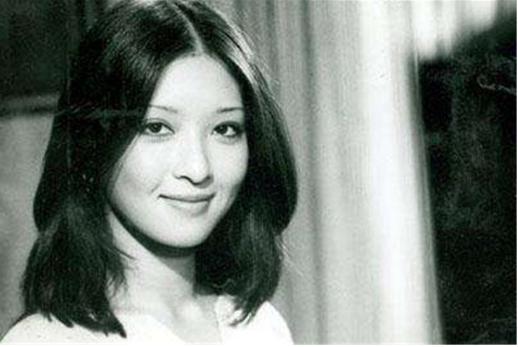 胡茵梦女儿胡洁生现状如何？胡洁生的爸爸是