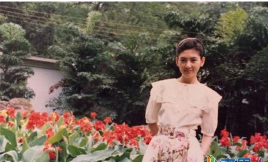 程晓玥的爸爸简介(程晓玥的妈妈是做什么的)