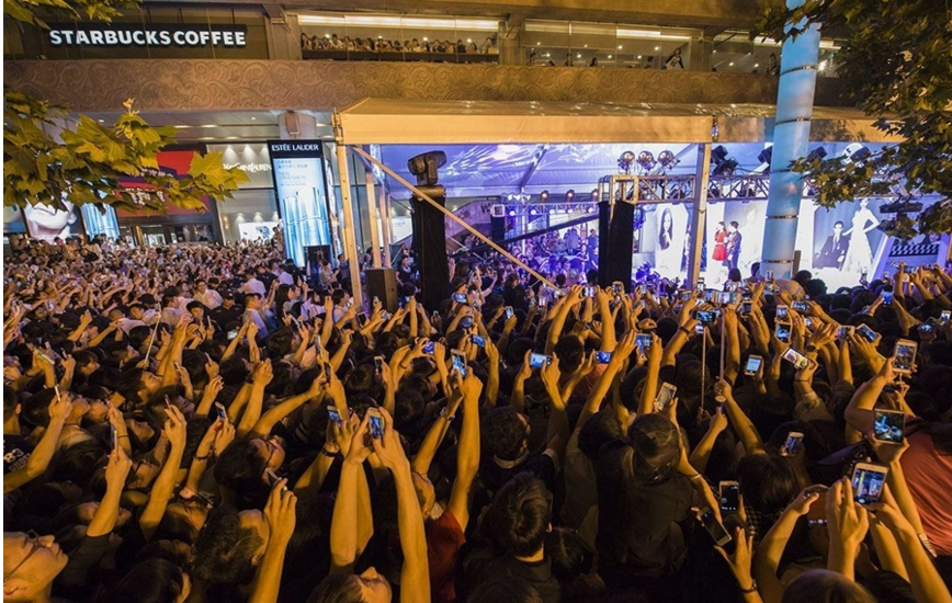 明星可以与粉丝结婚吗？明星粉丝不用上班吗