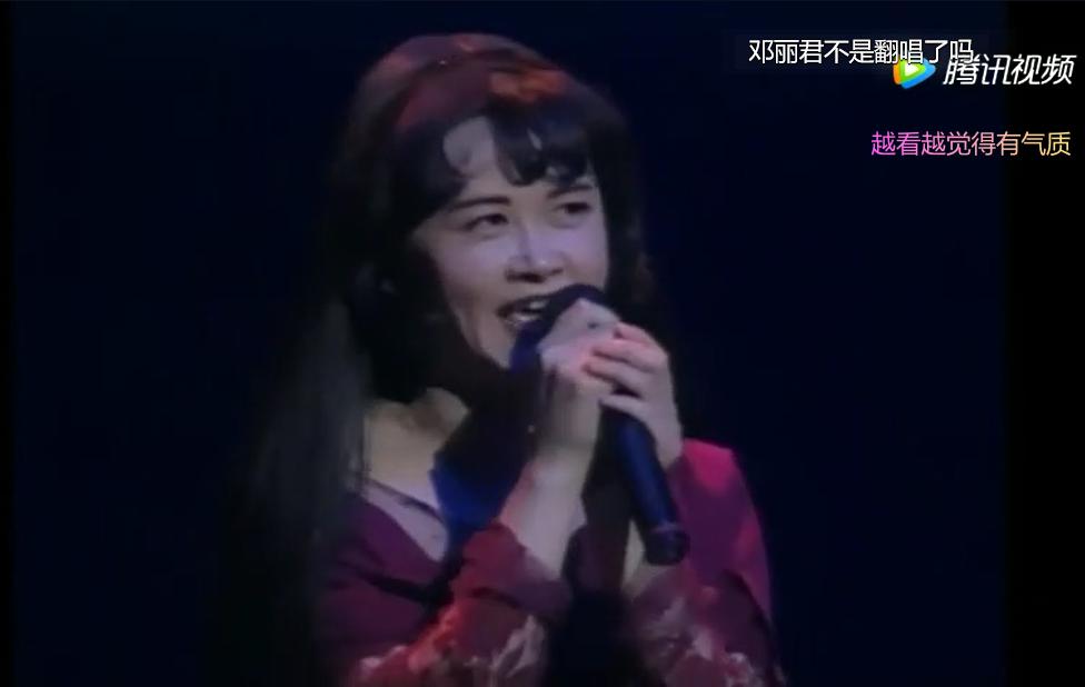 中岛美雪为什么跪着唱漫漫人生路