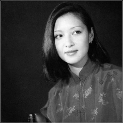 胡茵梦女儿胡洁生现状如何?胡洁生的爸爸是