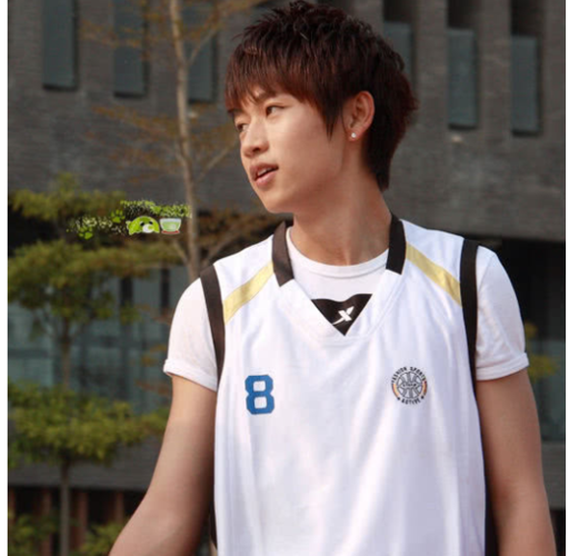 魏晨结婚照,俞灏明烧伤时的女朋友(俞灏明给魏晨化妆) 魏晨结婚照,俞灏明烧伤时的女朋友(俞灏明给魏晨化妆)