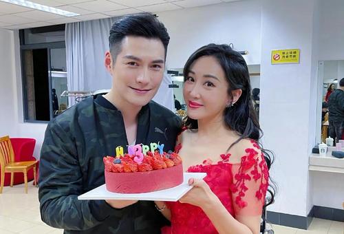 严宽女友,严宽近况(严宽现在照片)