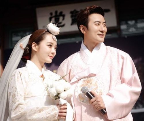 张俪朱镇模分手，朱镇模电影(现在正在分手中朱镇模剧照)