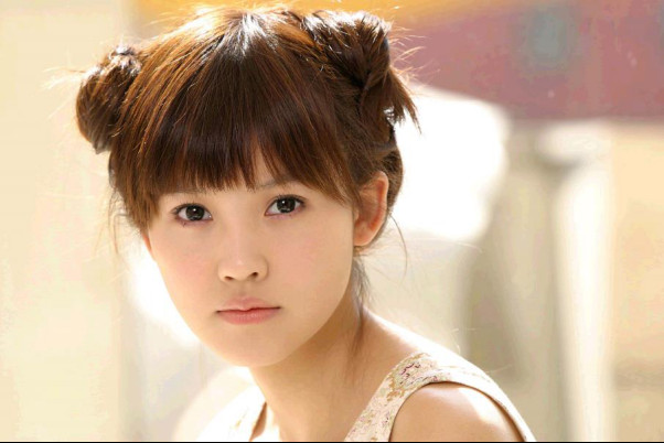 杨子姗是兜赤地包天吗?杨子姗整容前的样子 杨子姗是兜赤地包天吗?杨子姗整容前的样子