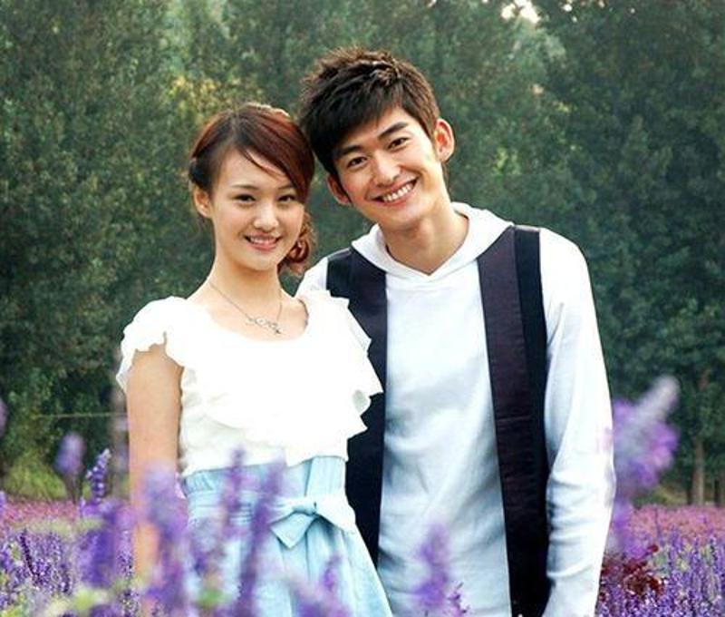 张翰郑爽的女儿照片(郑爽张翰生活照)