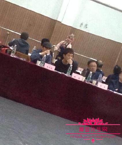 胡歌车祸原因是什么？胡歌车祸现场图片曝光(胡歌车祸是怎么回事)