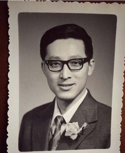 揭秘胡歌父母是做什么的(胡歌的父亲在世嘛) 揭秘胡歌父母是做什么的(胡歌的父亲在世嘛)