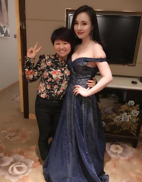 干露露照片 元宇宙bo