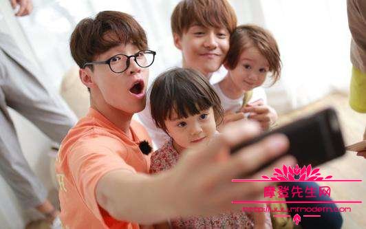 放开我北鼻为什么看不了完整版,易烊千玺成(放开我北鼻第二季易烊千玺女装)