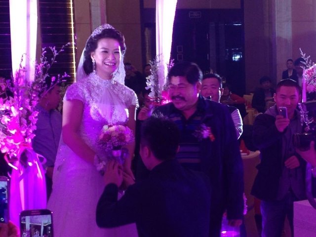 吕小军老婆郭喜艳美照(吕小军合照)